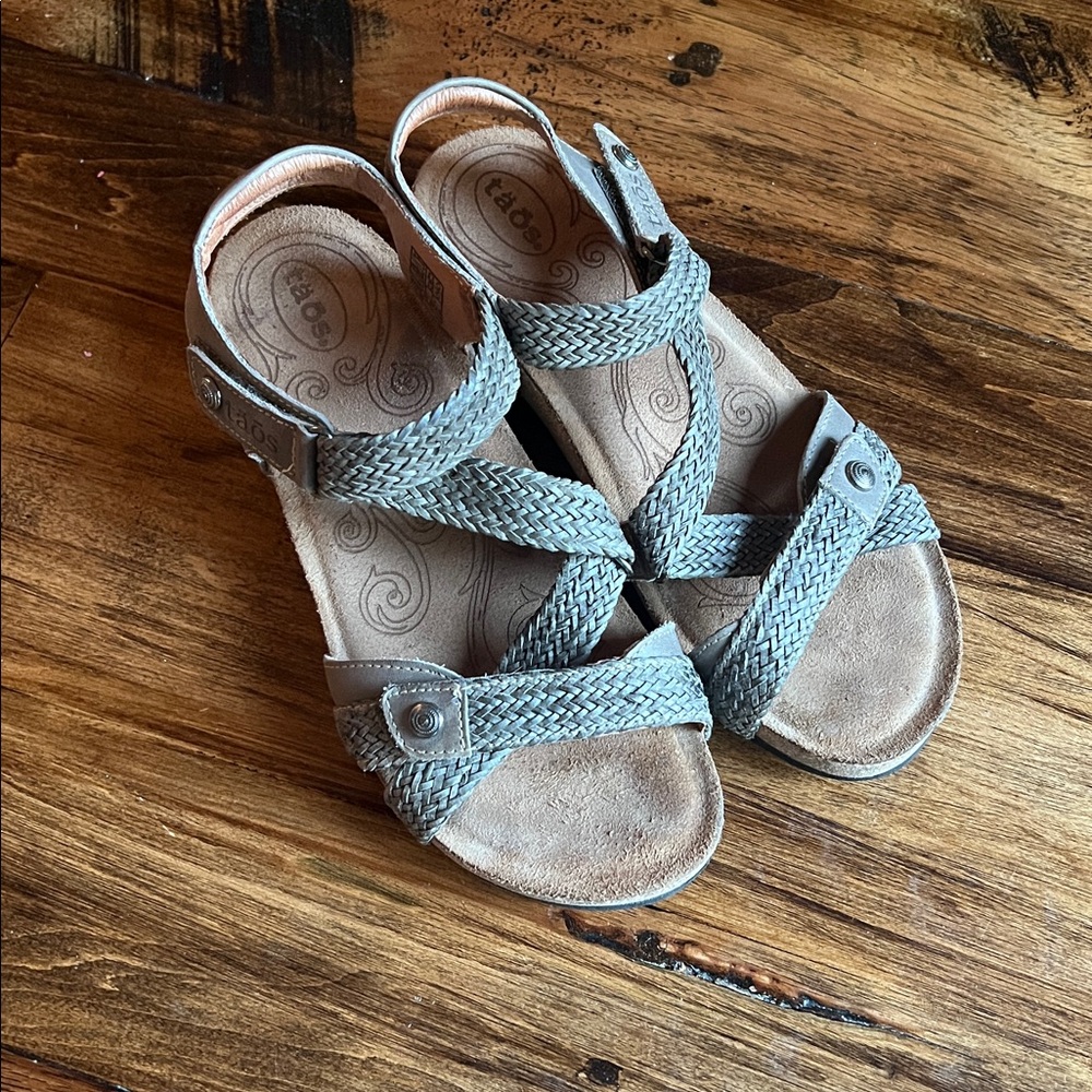 SAS Women's Gray Sandals - Picture 11 of 14